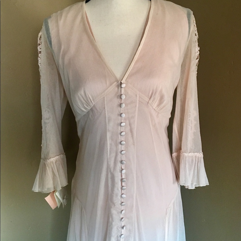 Blush-color special occasion dress. Tres Chic. - Picture 2 of 8